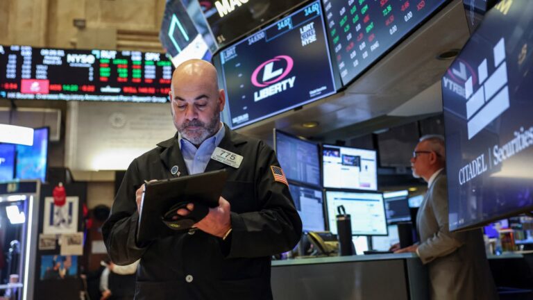 Stock futures are little changed after S&P 500 notches three-day win streak: Live updates