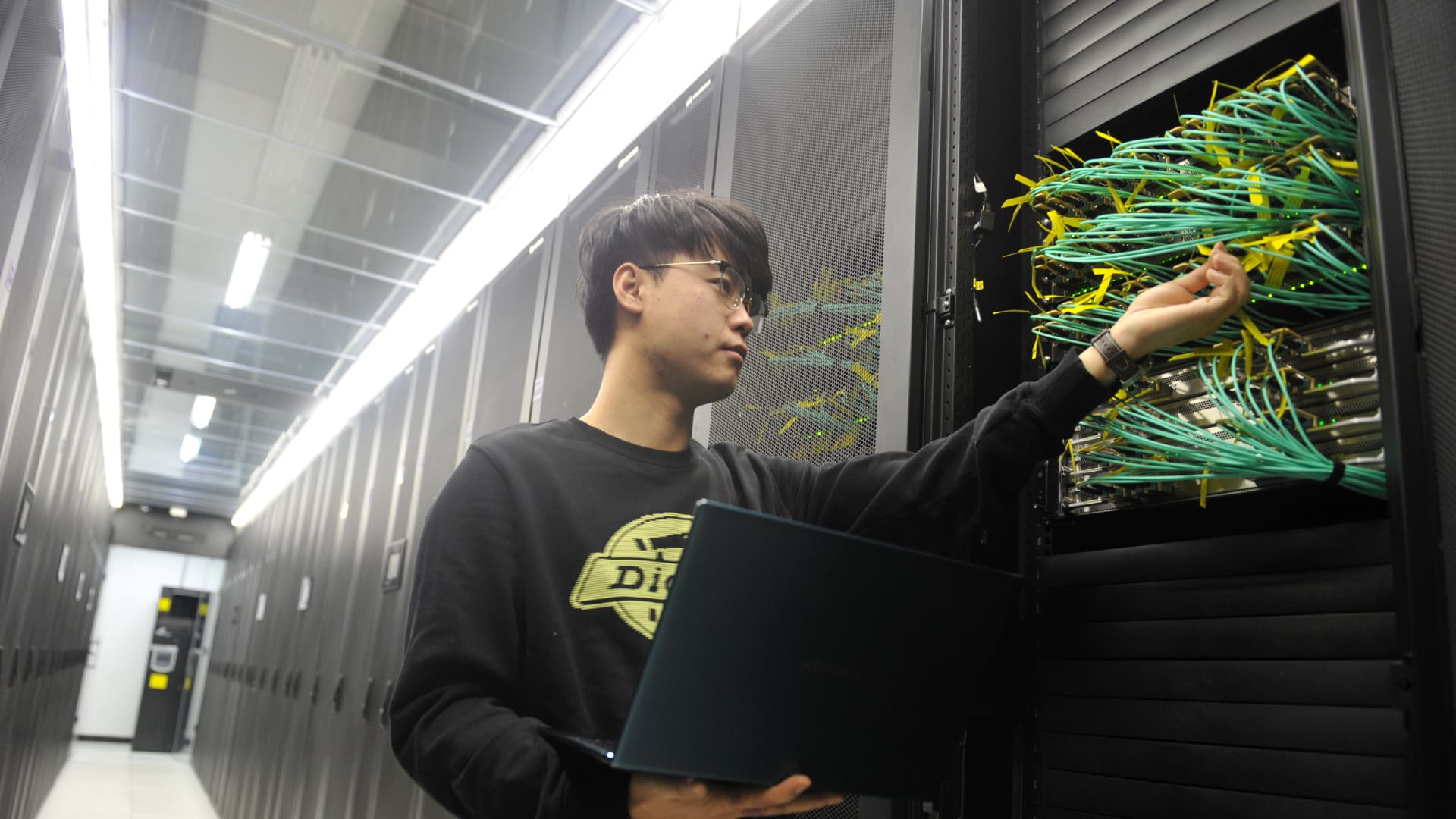 As big tech overspending bubble fears grow, the build-your-own, on-the-cheap gen AI boom is just getting started