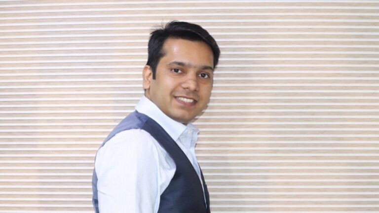 Stocks to buy under  ₹100: Sumeet Bagadia recommends 3 shares to buy on April 1, 2025, after stock market holiday