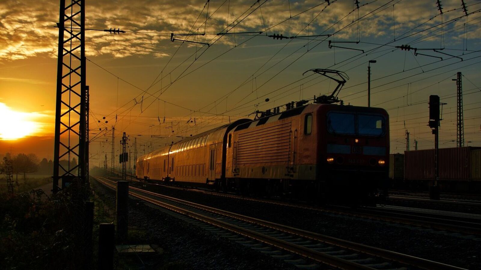 3,066% rally in five years! Experts see nearly 30% upside in this multibagger railway stock in 3-6 months