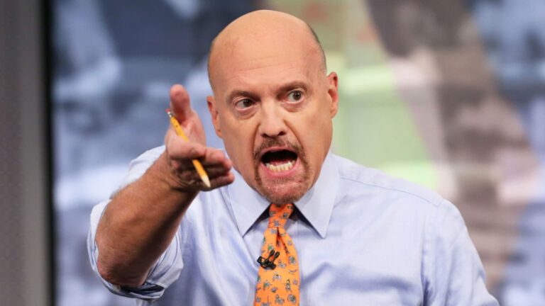 Trump's new tariff on China is 'more of an embargo,' Jim Cramer says