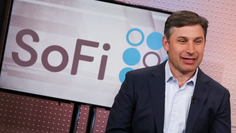 Here are Friday's biggest analyst calls: Nvidia, Broadcom, Tesla, SoFi, Charles Schwab, Amazon, Palantir and more