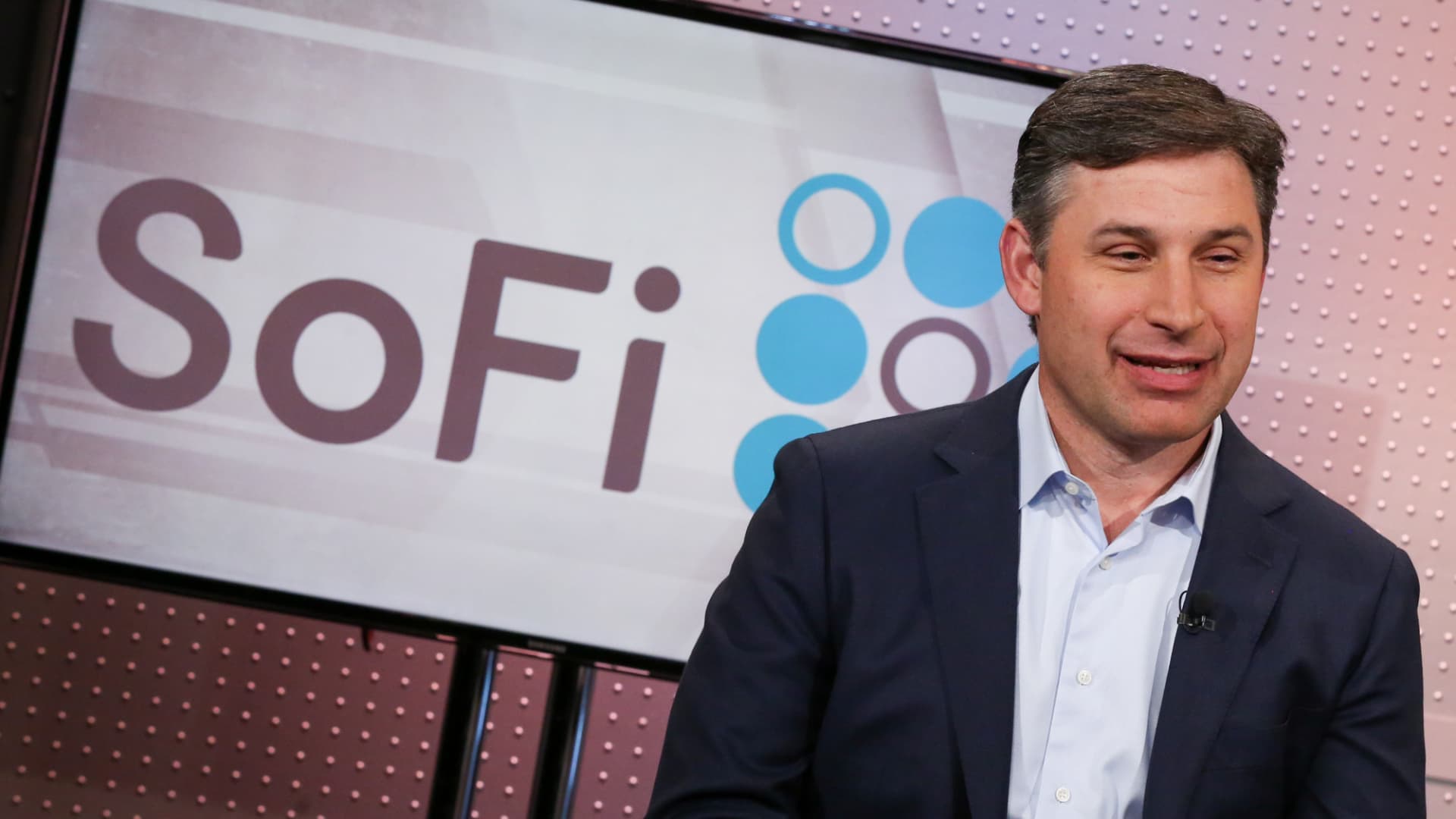 Here are Friday's biggest analyst calls: Nvidia, Broadcom, Tesla, SoFi, Charles Schwab, Amazon, Palantir and more