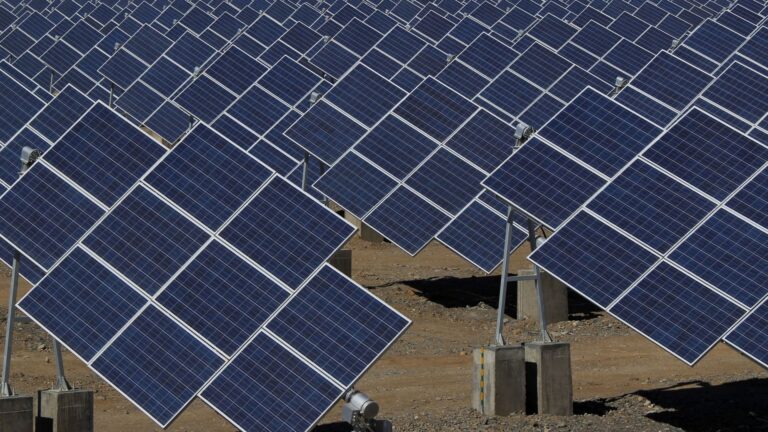 U.S. finalizes tariffs on Southeast Asian solar imports