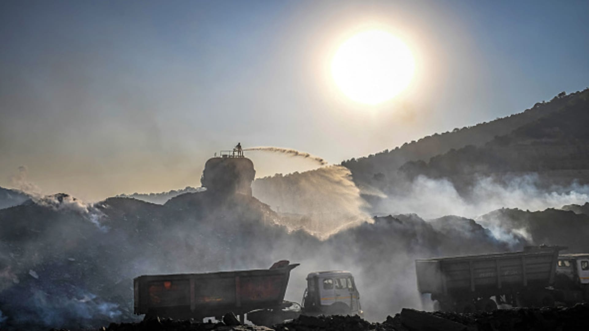 A global commodity sell-off is flashing warning signals for the world economy