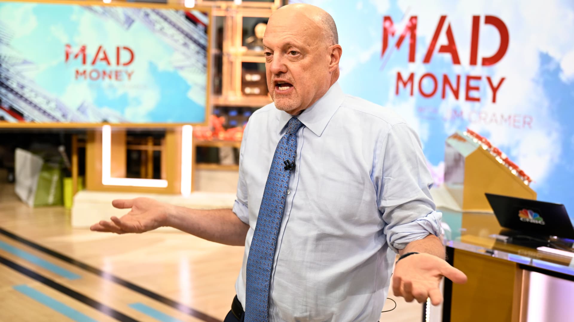 Jim Cramer says a recession is likely but investors shouldn't panic sell