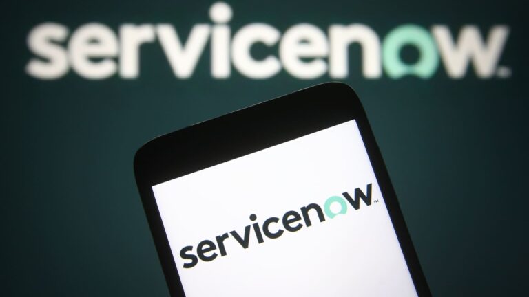 Analysts are hiking their price targets on this software stock after a blowout earnings report