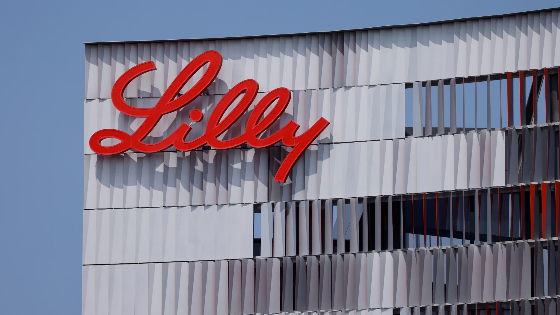 Eli Lilly sues two pharmacies making copycat Zepbound, Mounjaro