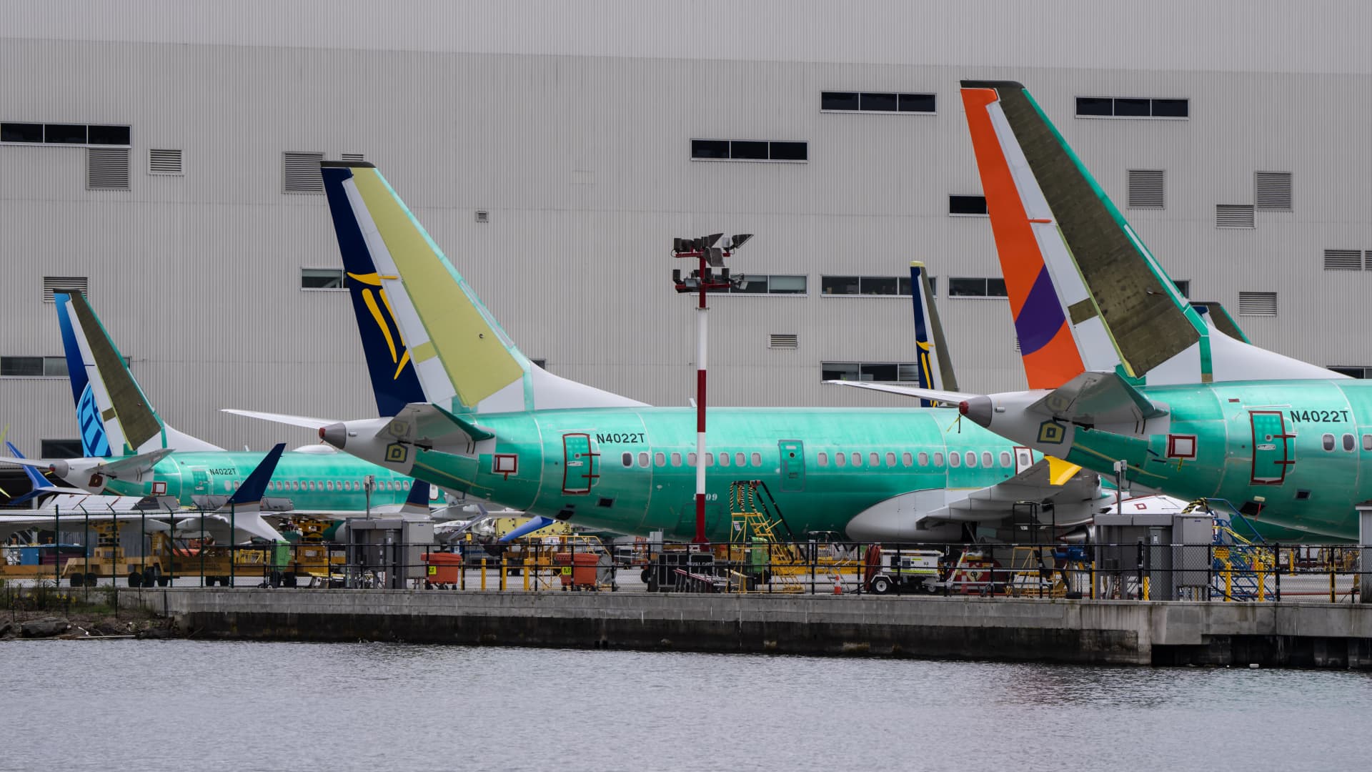 Boeing deliveries rise 63% in February from a year earlier