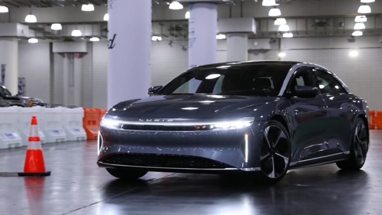 Lucid to acquire select Arizona-based Nikola facilities and assets