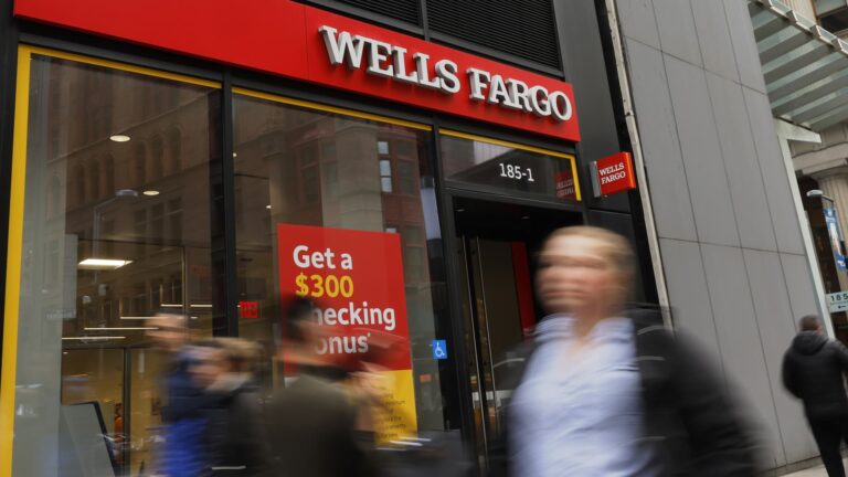 Why Wells Fargo’s asset cap could be a blessing in disguise as recession fears roil markets