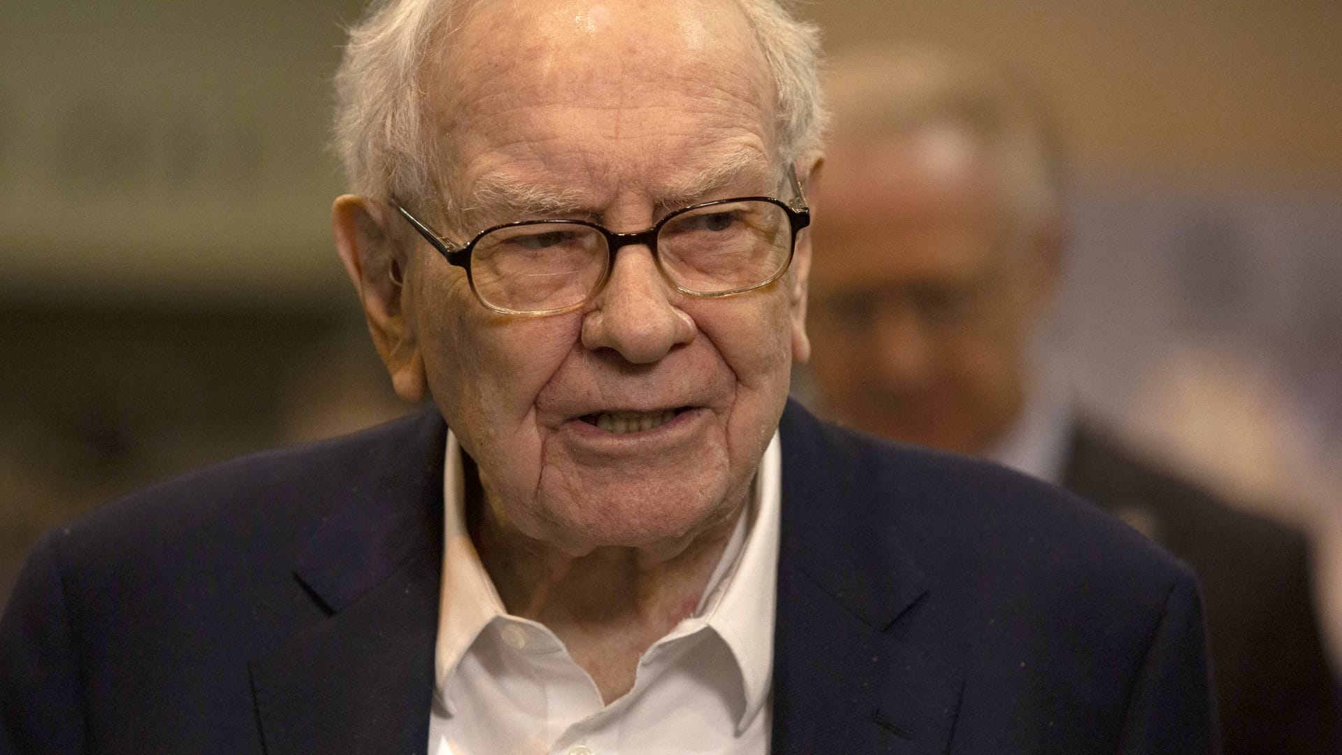 Warren Buffett on extreme behavior in markets: It's very good for people who keep their heads