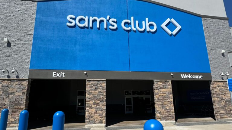 As warehouse clubs boom, Walmart-owned Sam's Club plans to open 15 stores per year