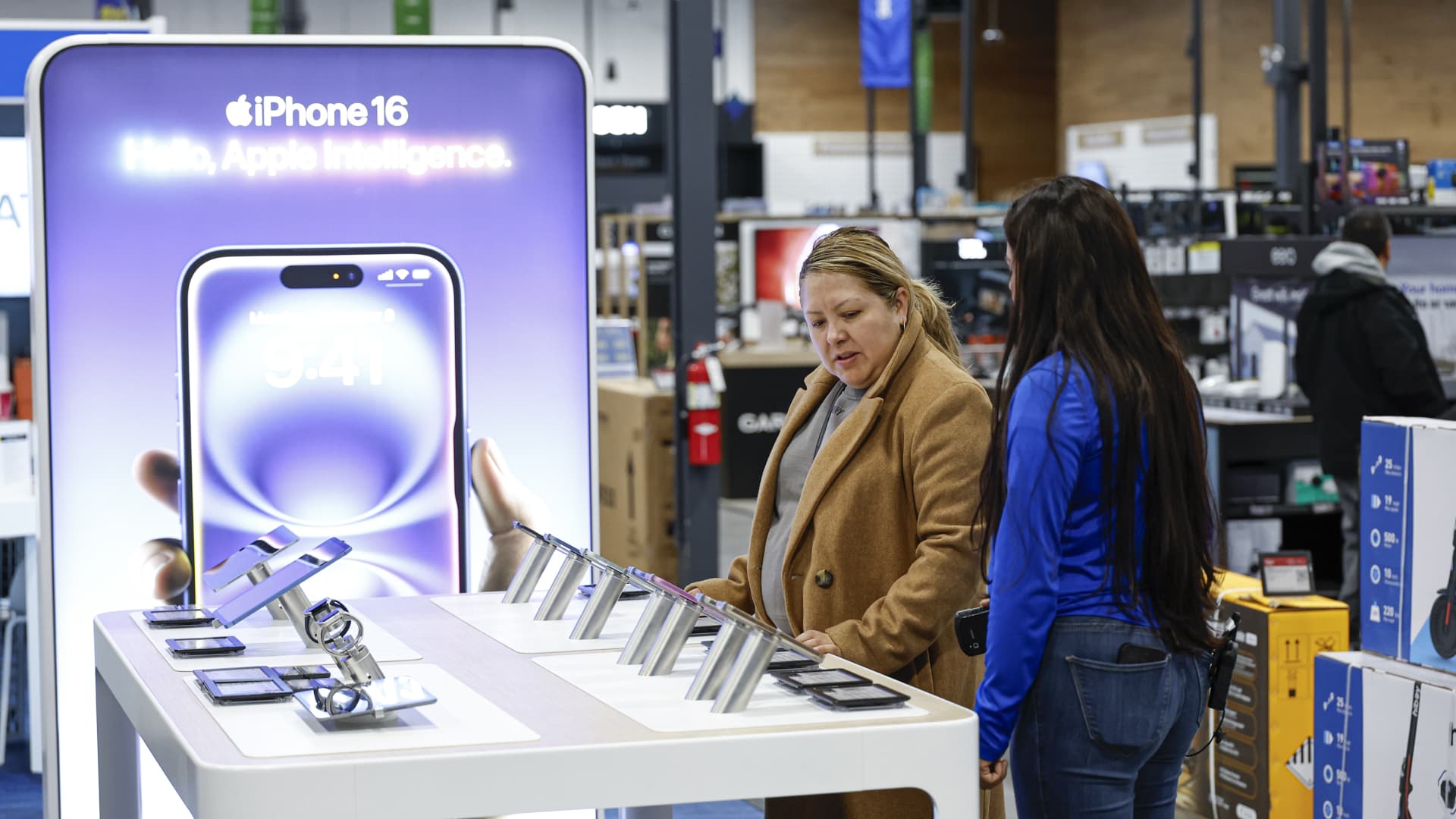 No tech company is 'more negatively impacted' by Trump's China tariffs than Apple, says Dan Ives