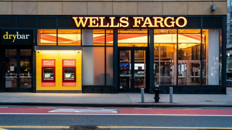 Wells Fargo shares climb on higher earnings, CEO calls for 'timely' trade resolution