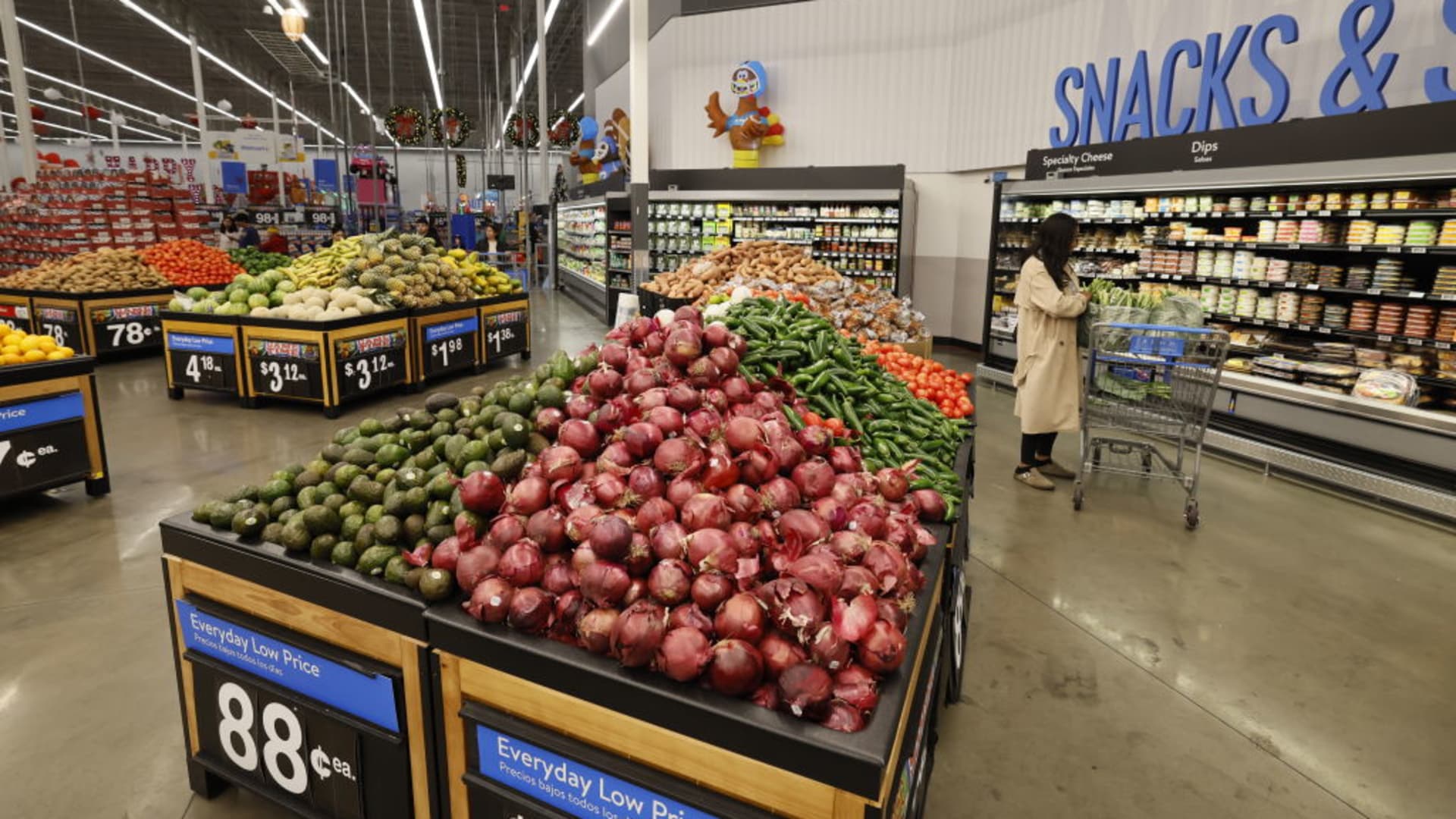 Proposed SNAP cuts could pressure low-income shoppers — and retailers that serve them