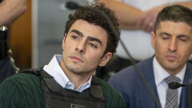 DOJ to seek death penalty for Luigi Mangione in CEO murder case