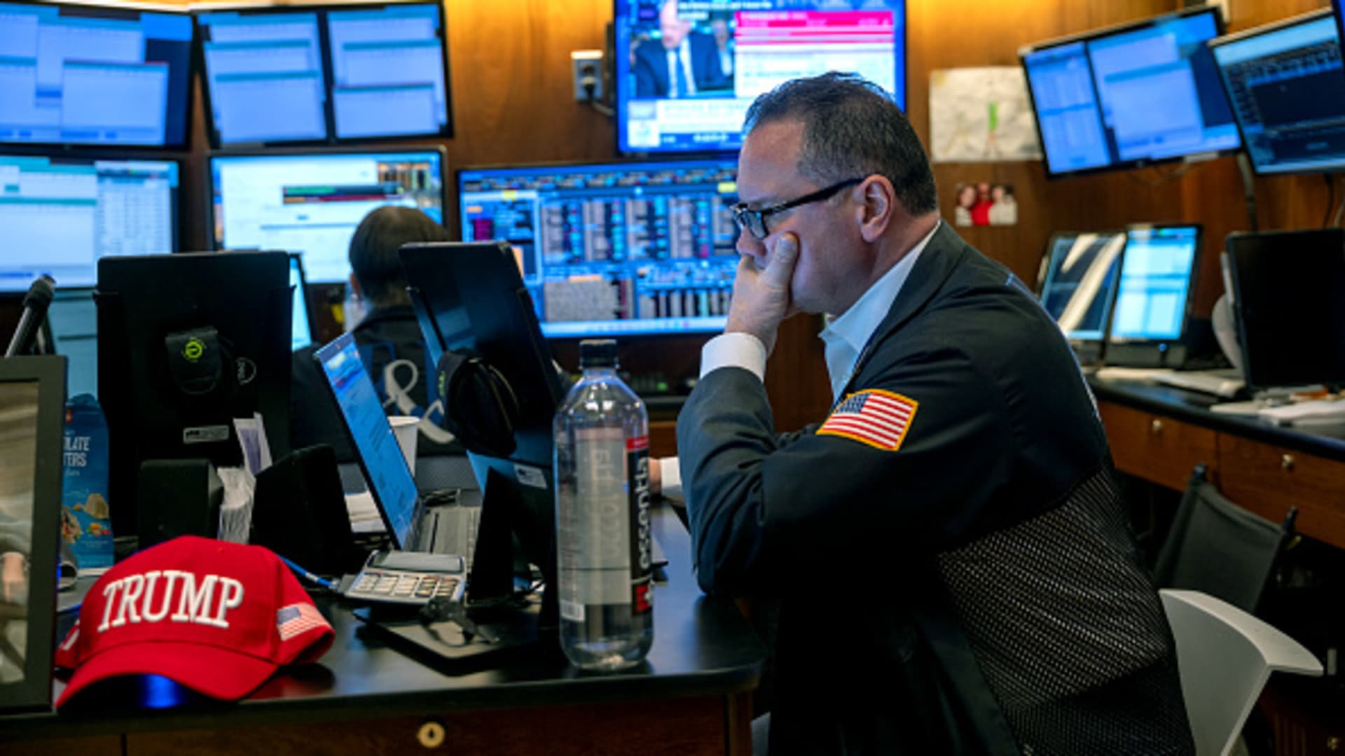 The worst (and best) stocks during Trump's tough first 100 days