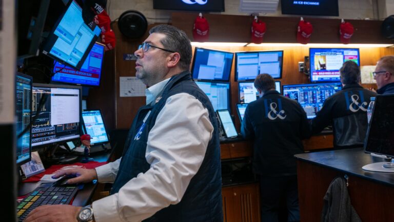 Stay diversified as tariff headwinds loom, says JPMorgan Asset Management strategist