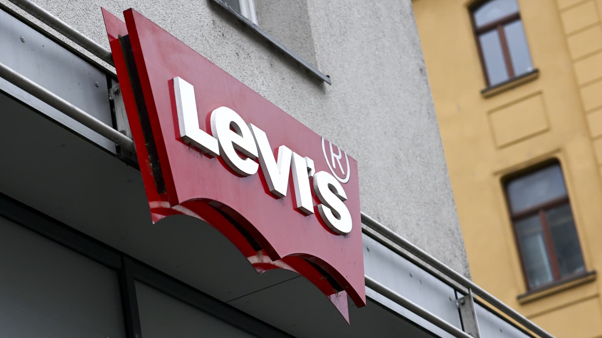 JPMorgan upgrades Levi's, says apparel maker is at an 'early innings inflection'