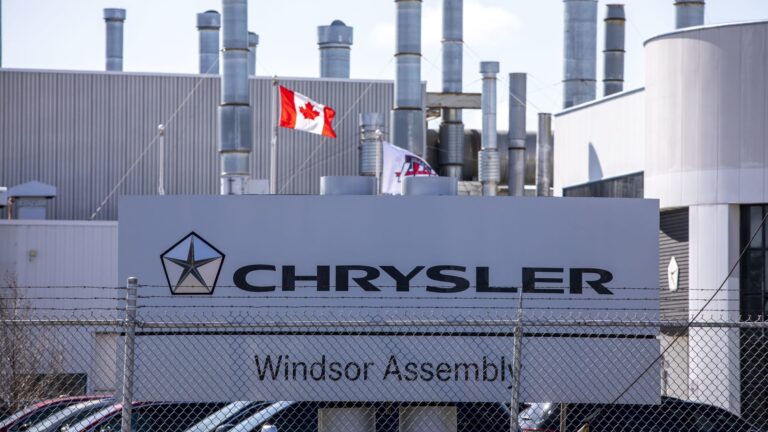 Stellantis idles plants in Mexico and Canada due to tariffs