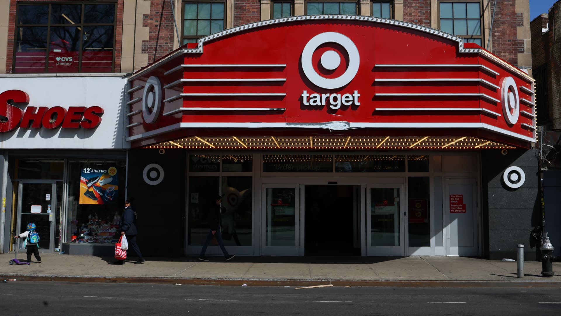 Stocks making the biggest moves premarket: Walmart, Target, Apple, Pfizer, Eli Lilly, Ford and more