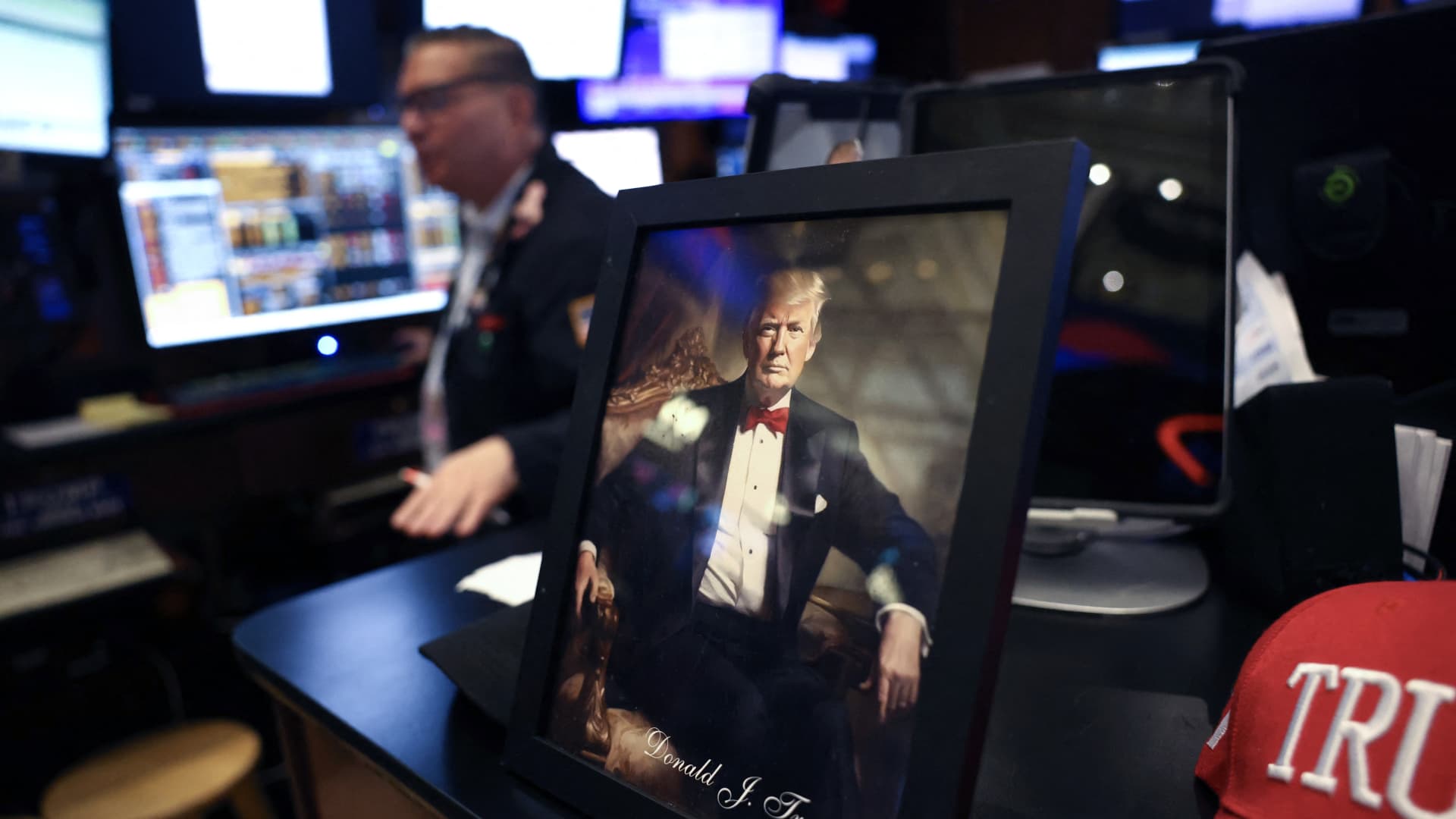 'Big Short' investor Steve Eisman on tariff turmoil: Don't be a hero