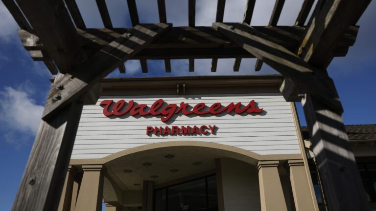 Walgreens to pay $300 million in U.S. opioid settlement
