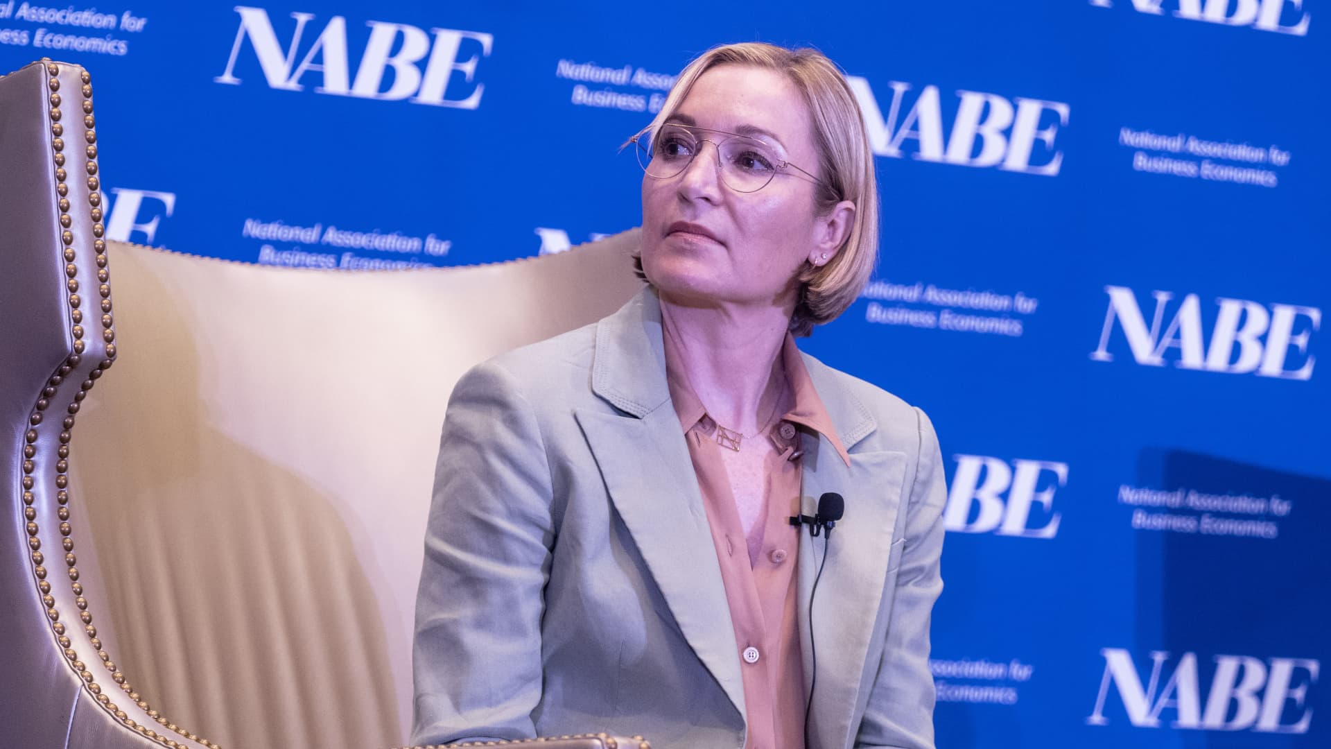 Morgan Stanley Wealth's Ellen Zentner says the Fed isn't going to save the market