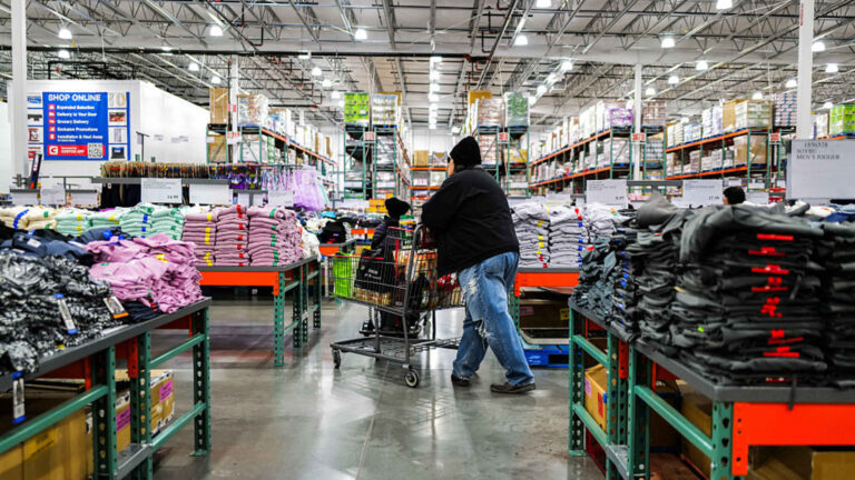 Wholesale prices unexpectedly fell 0.4% in March, showing easing inflation backdrop ahead of tariffs