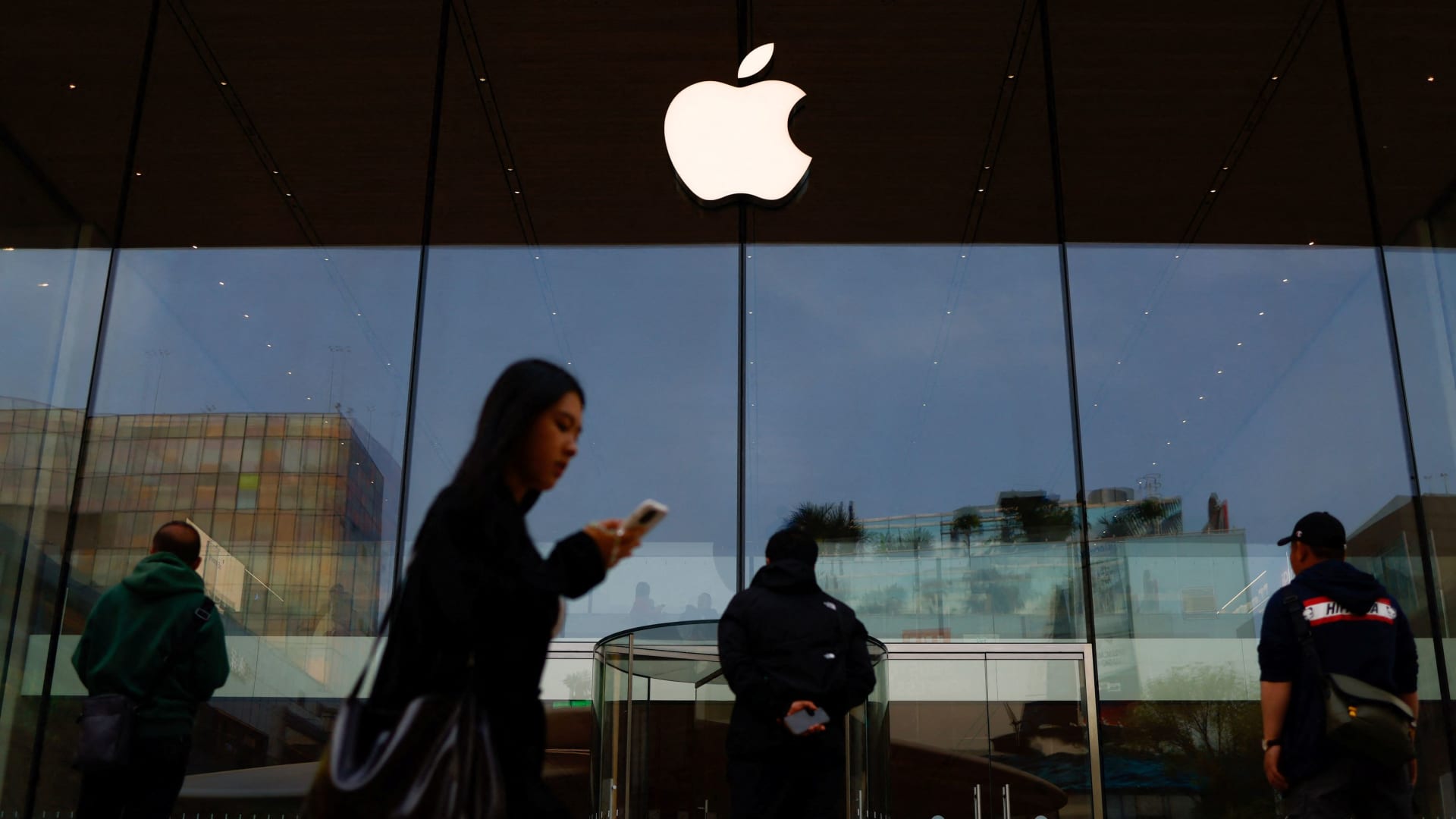 Cramer: Apple and Nvidia are tough to own in the Trump era — what I'm considering