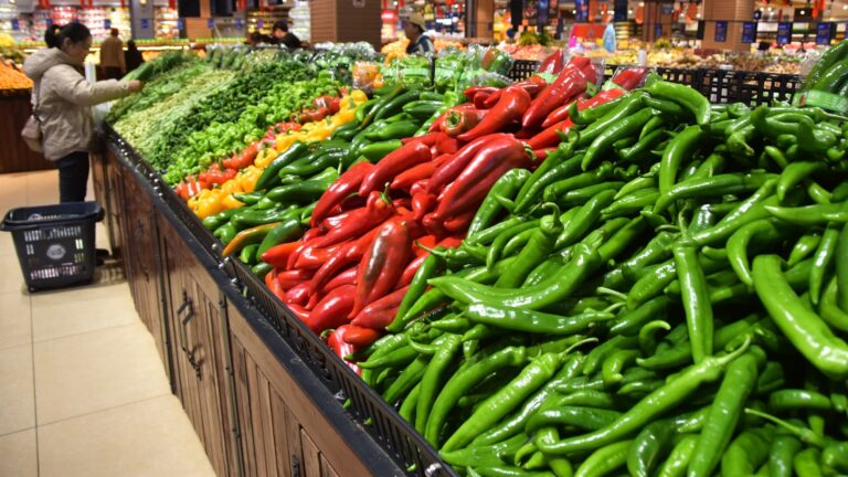 China consumer prices drop 0.1% in March signaling rising deflationary pressures