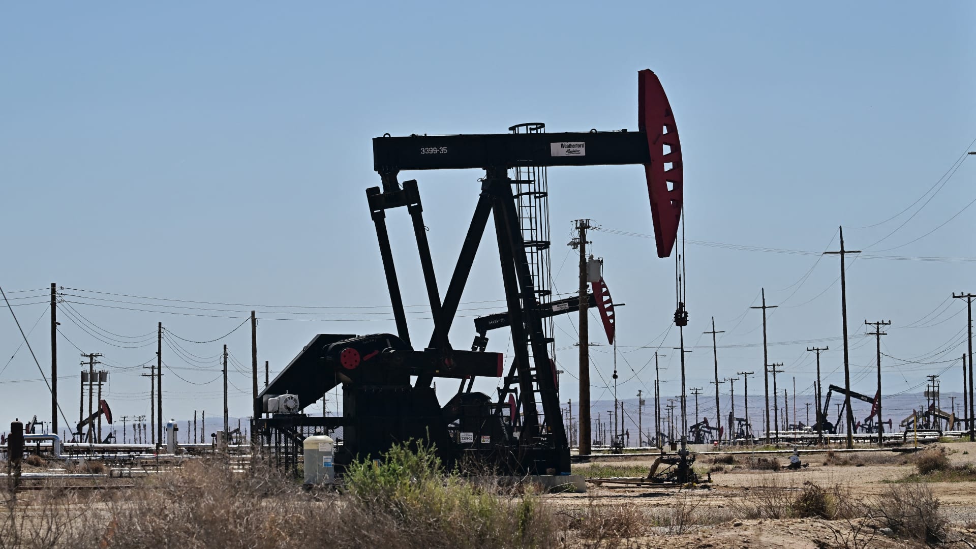 U.S. crude oil rises more than 1% after Trump exempts key tech products from tariffs