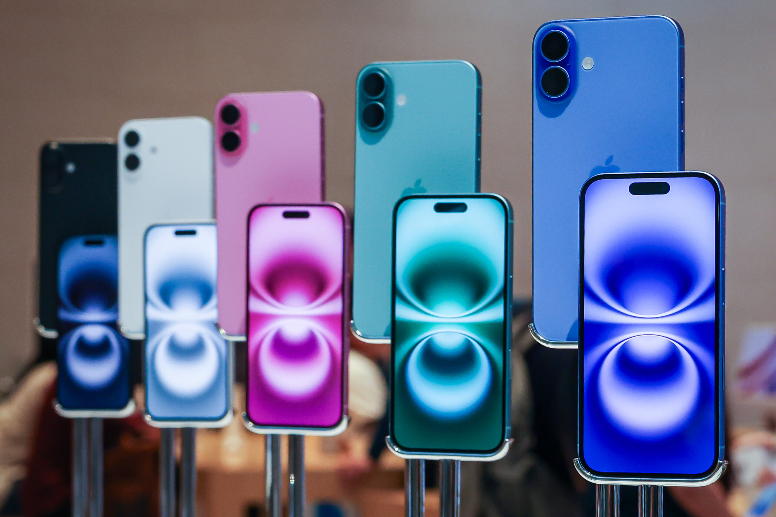 Apple in 'eye of storm' as Trump tariffs on China remain high, causing possible iPhone price hikes