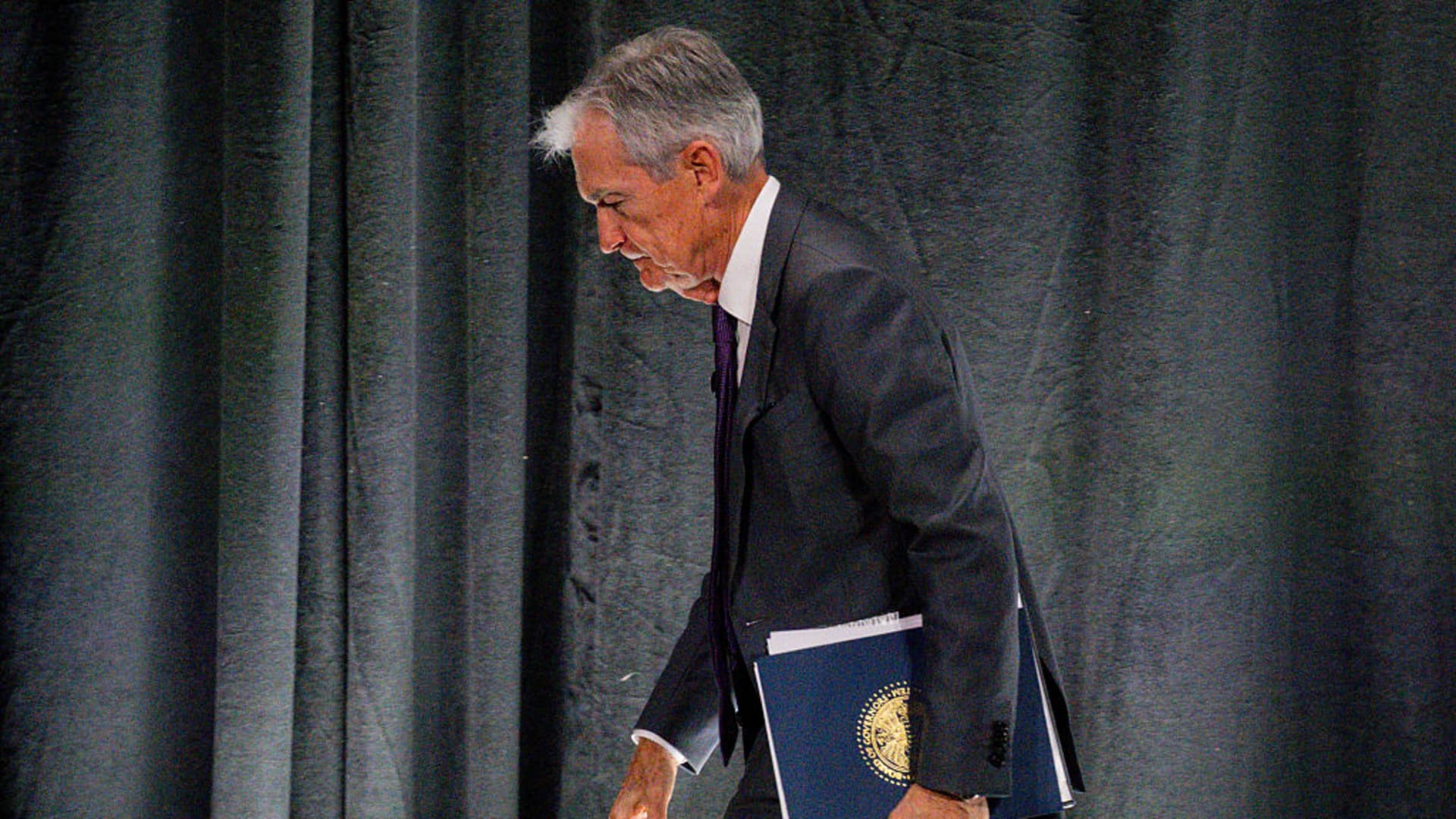 Fed proposes averaging large bank stress test results to reduce volatility