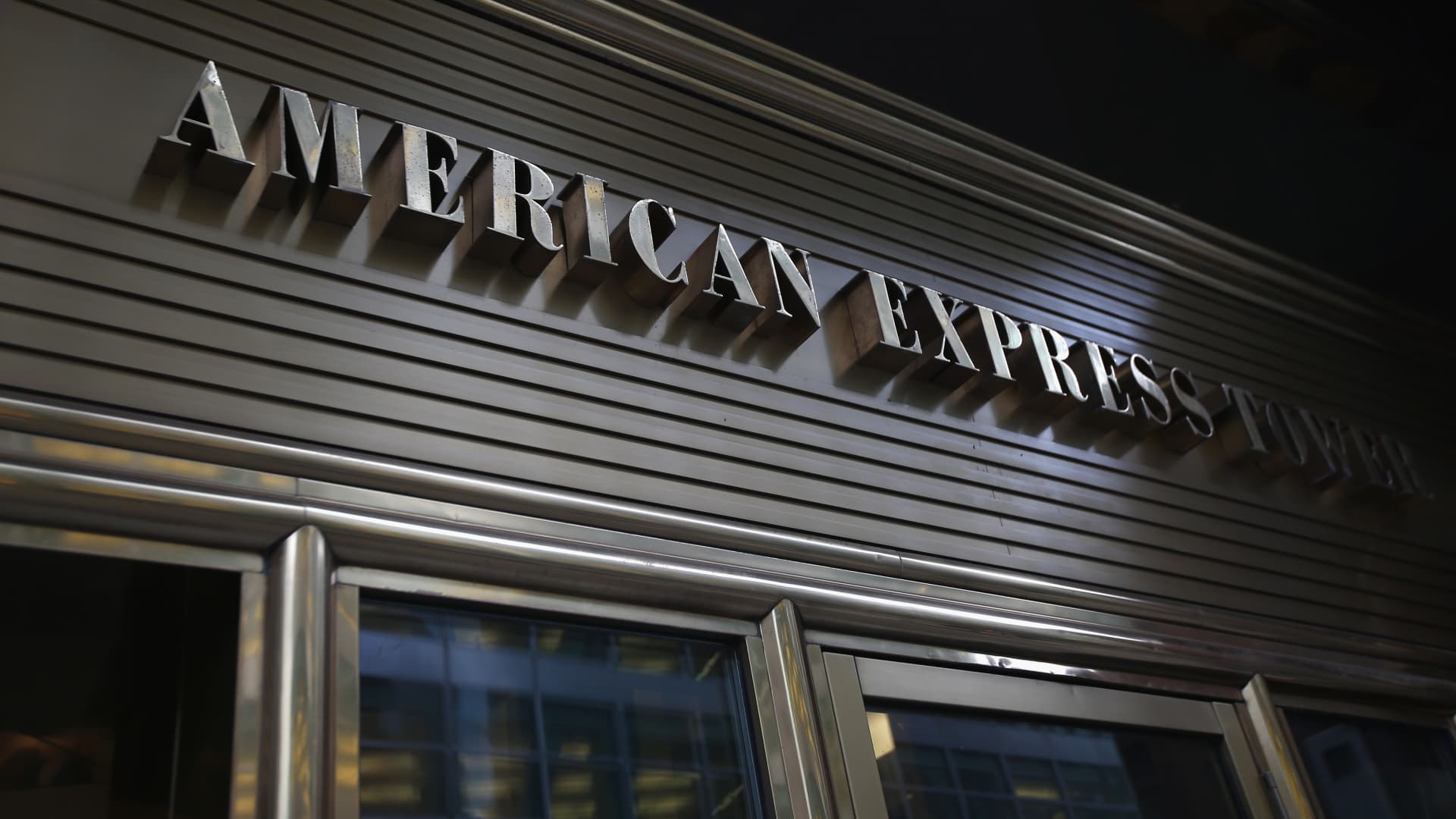 American Express’ wealthy cardholders are mostly untouched by tariff jitters