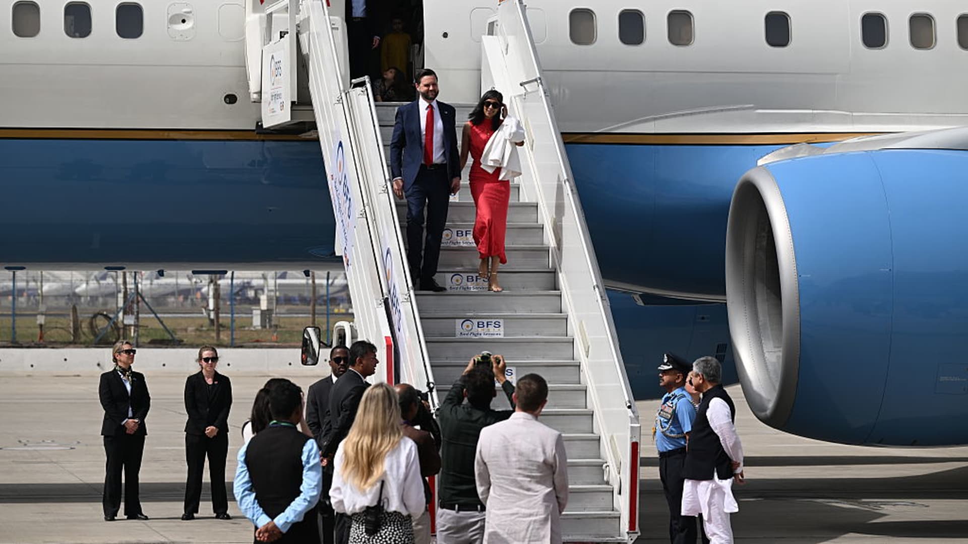 Vance arrives in India, to hold talks with Modi under U.S. tariffs shadow