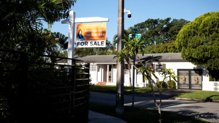 March home sales drop to their slowest pace since 2009