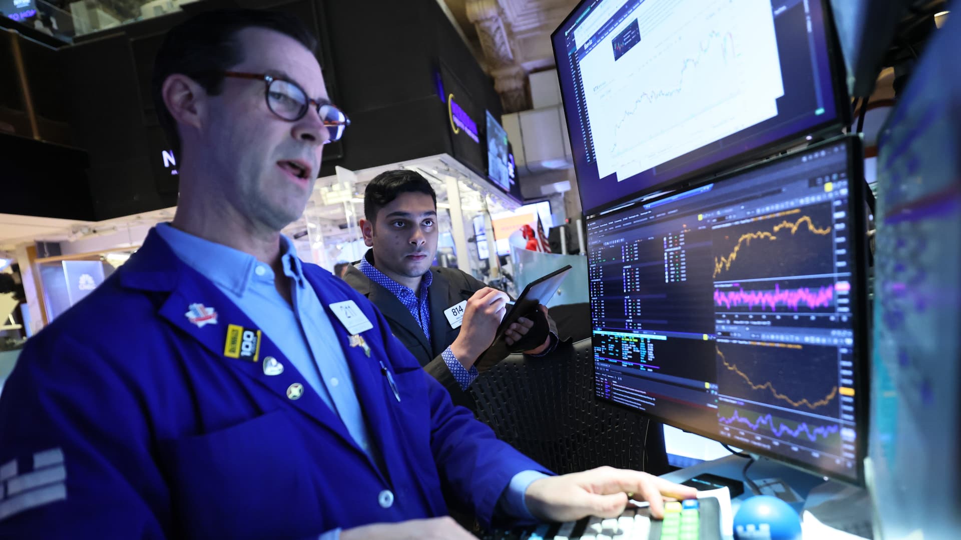 Stock futures tick lower as investors brace for a busy earnings week: Live updates