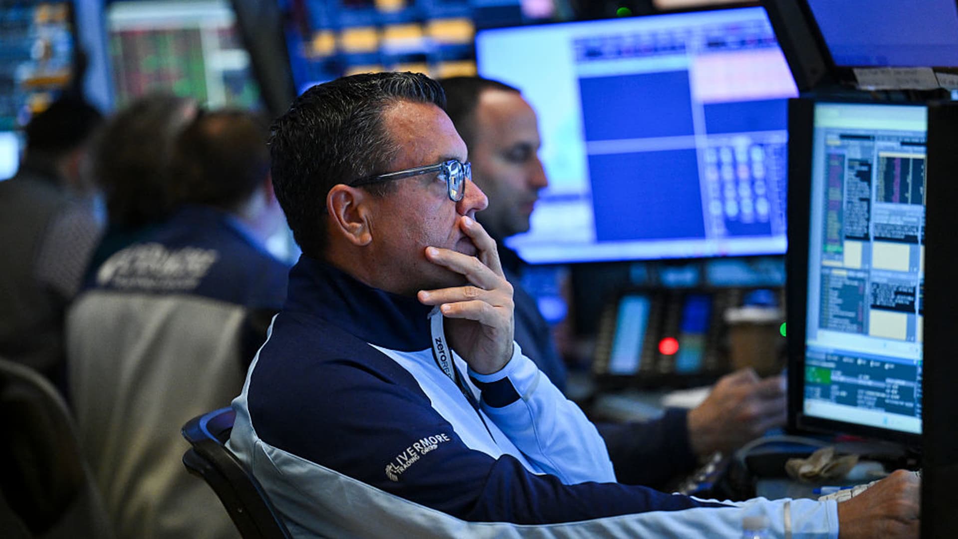 S&P 500 futures slip after index posts longest win streak since November: Live updates
