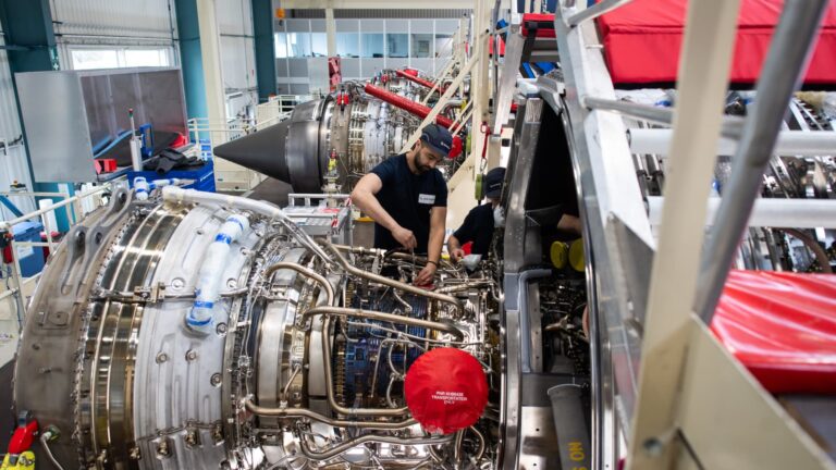 Airbus beats first-quarter forecasts, maintains targets