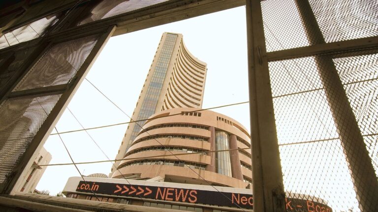Stock market today: 30 stocks hit 52-week lows, 78 stocks rise to 52-week highs as Sensex, Nifty 50 gain for third day