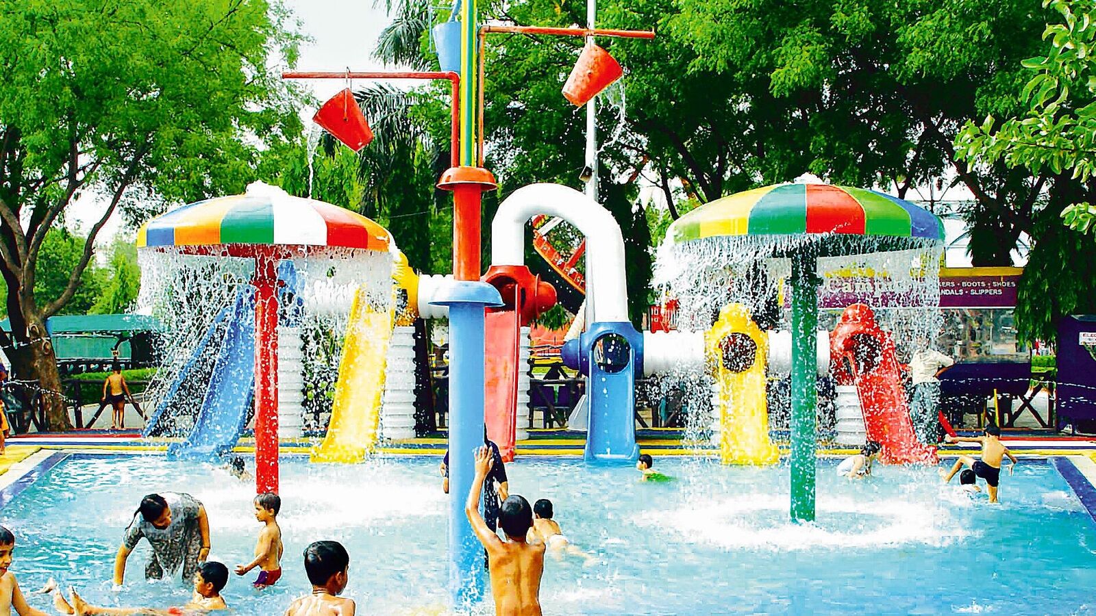 Amusement parks are a brutal business. Has this company cracked the code?