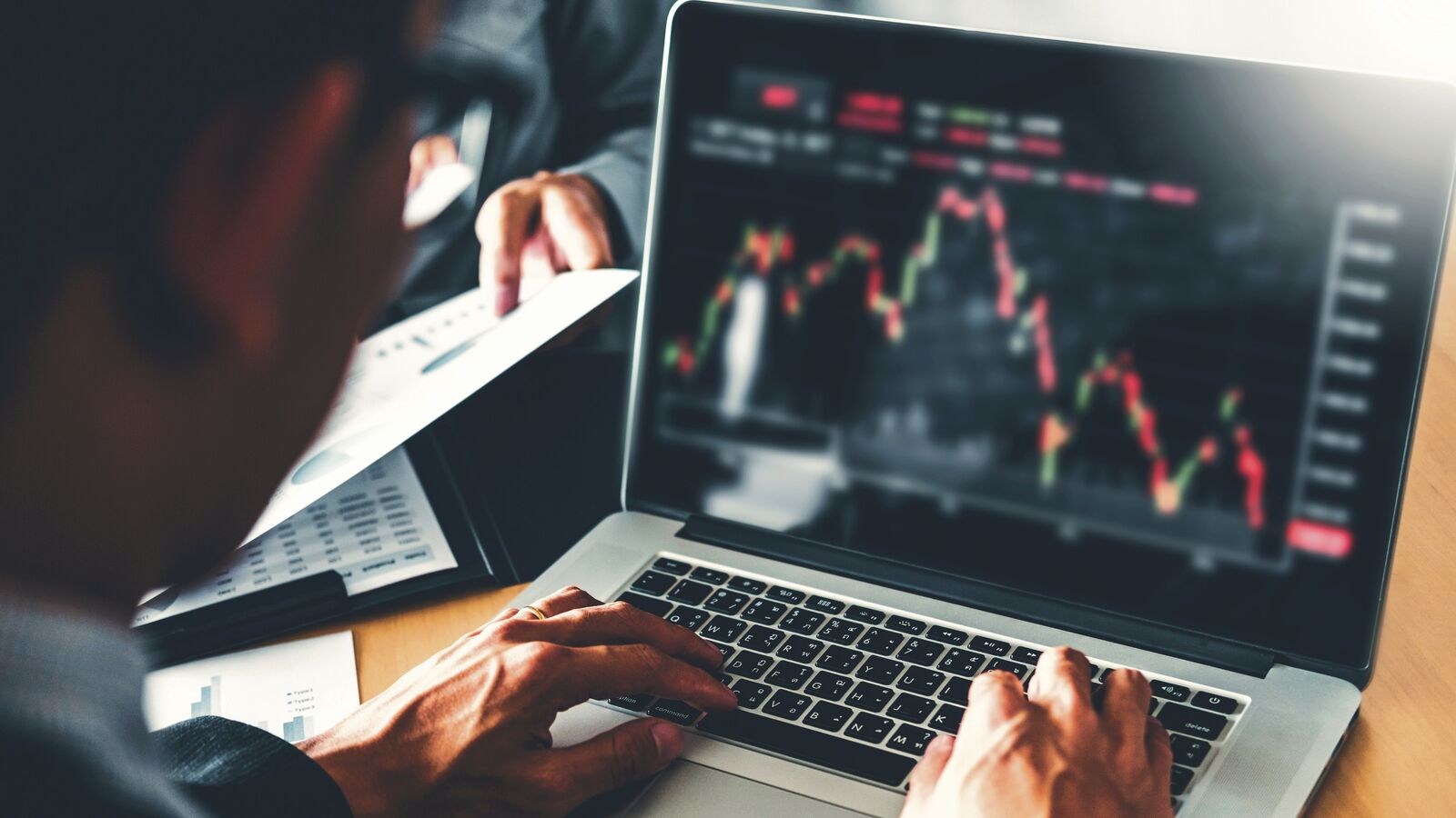 Why are Muthoot Finance, Manappuram Finance shares nosediving after RBI policy meeting?