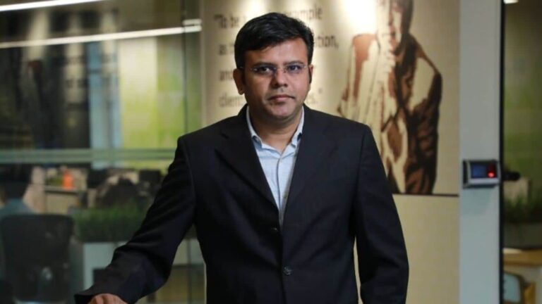 Buy or sell: Ganesh Dongre of Anand Rathi recommends three shares to buy after stock market holiday on Monday