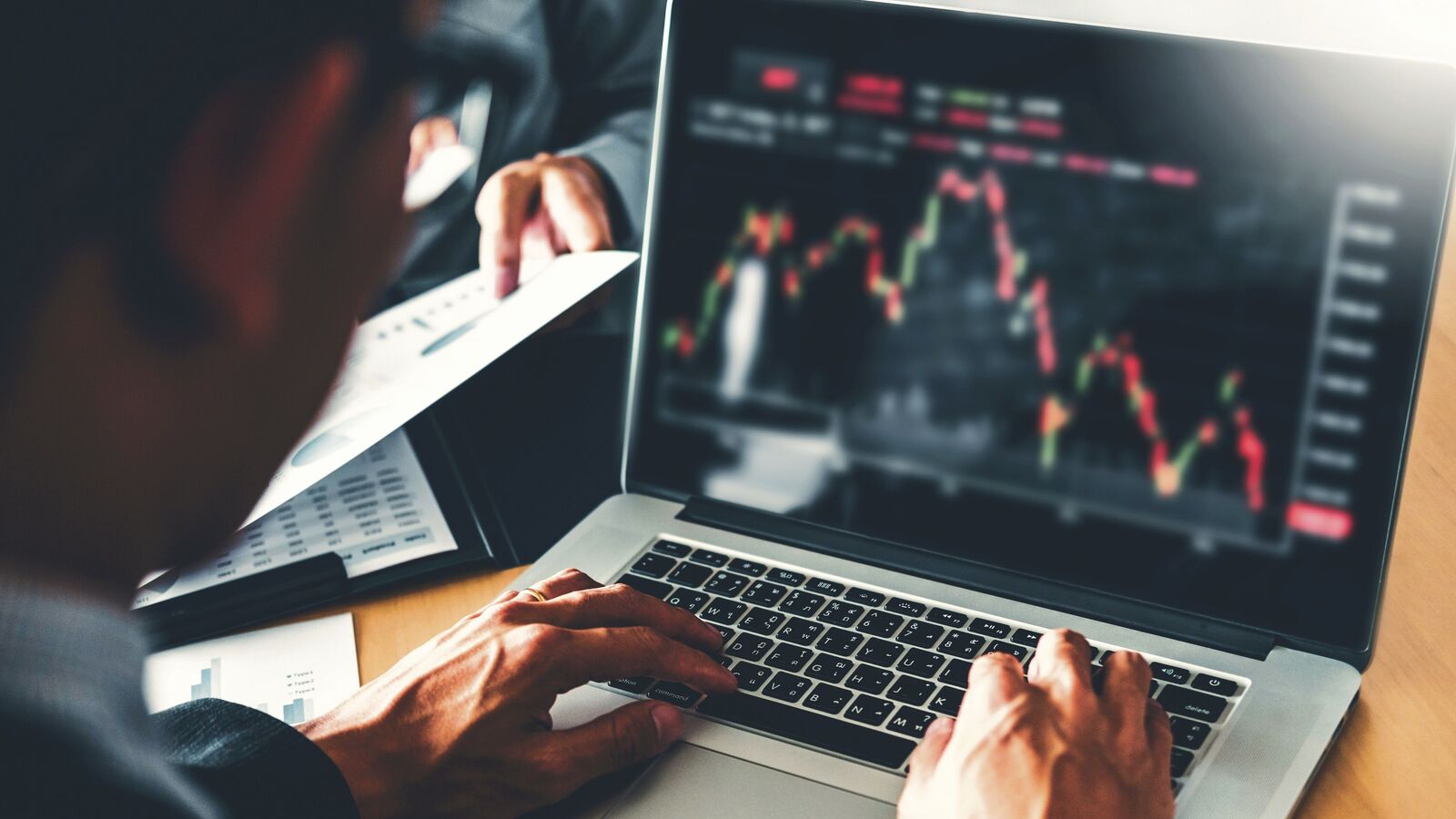 HDFC Bank vs IDFC First Bank vs Yes Bank: Which stock to buy before Q4 results 2025?