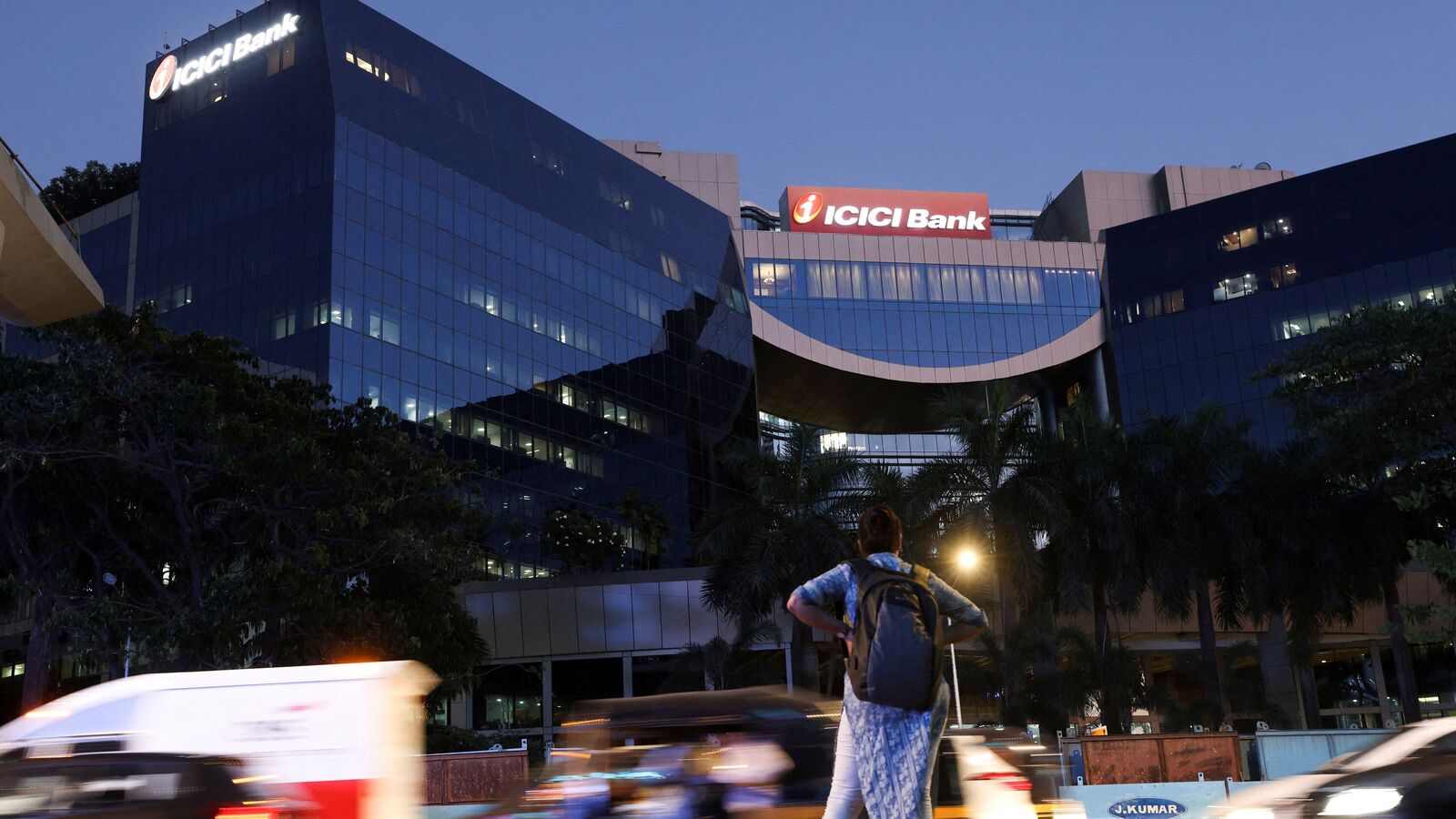 ICICI Bank vs HDFC Bank: Who’s racing ahead in FY25?