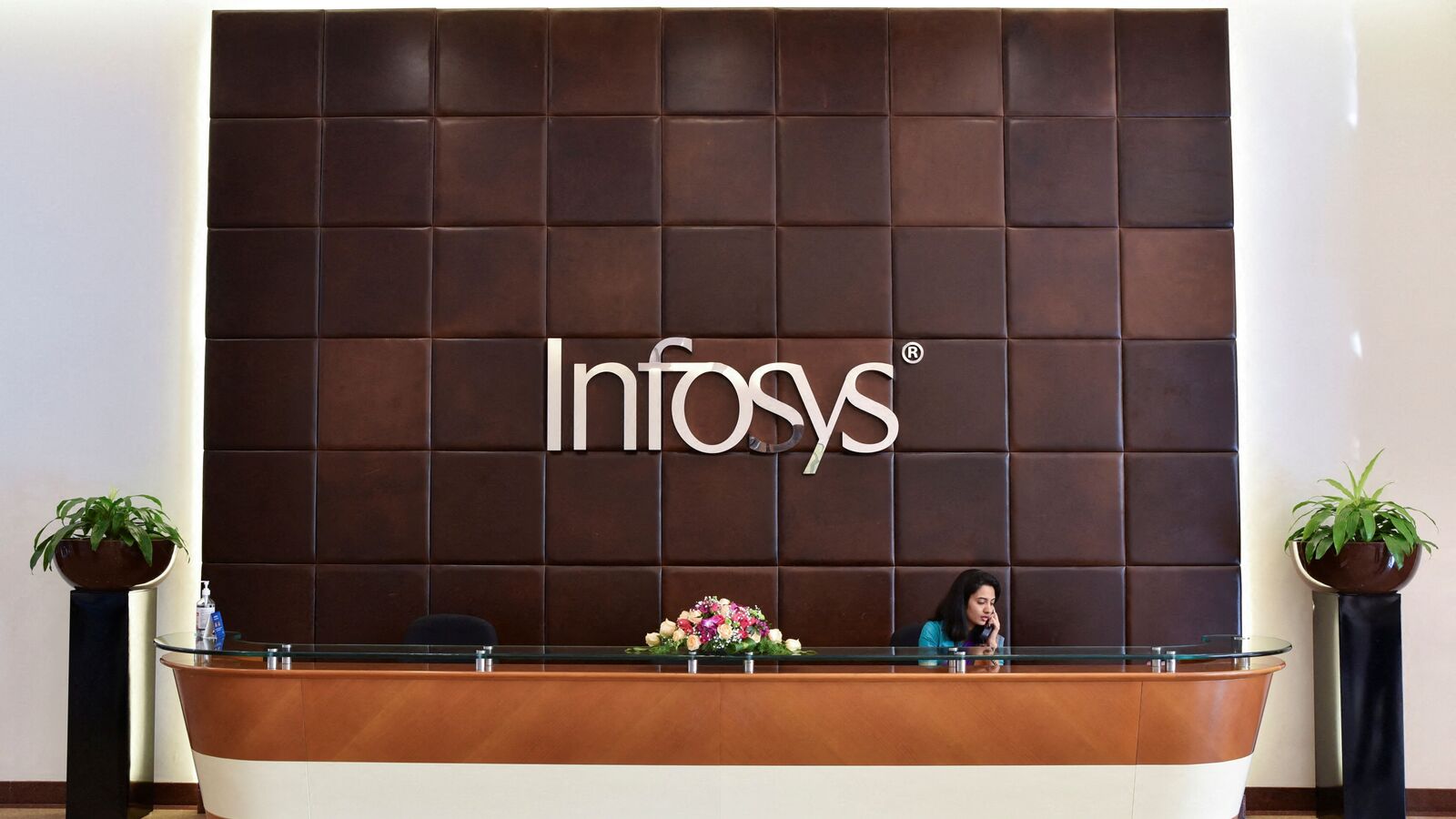 Infosys dividend: IT major announces final dividend of  ₹22 per share. Check record date, other details here