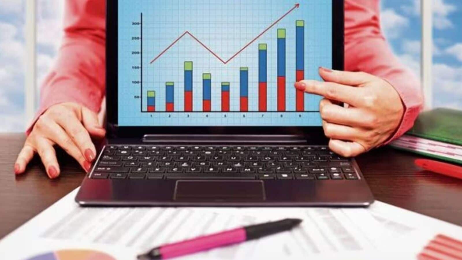 Yields tumble as RBI turns accommodative?what should fixed income investors do now?