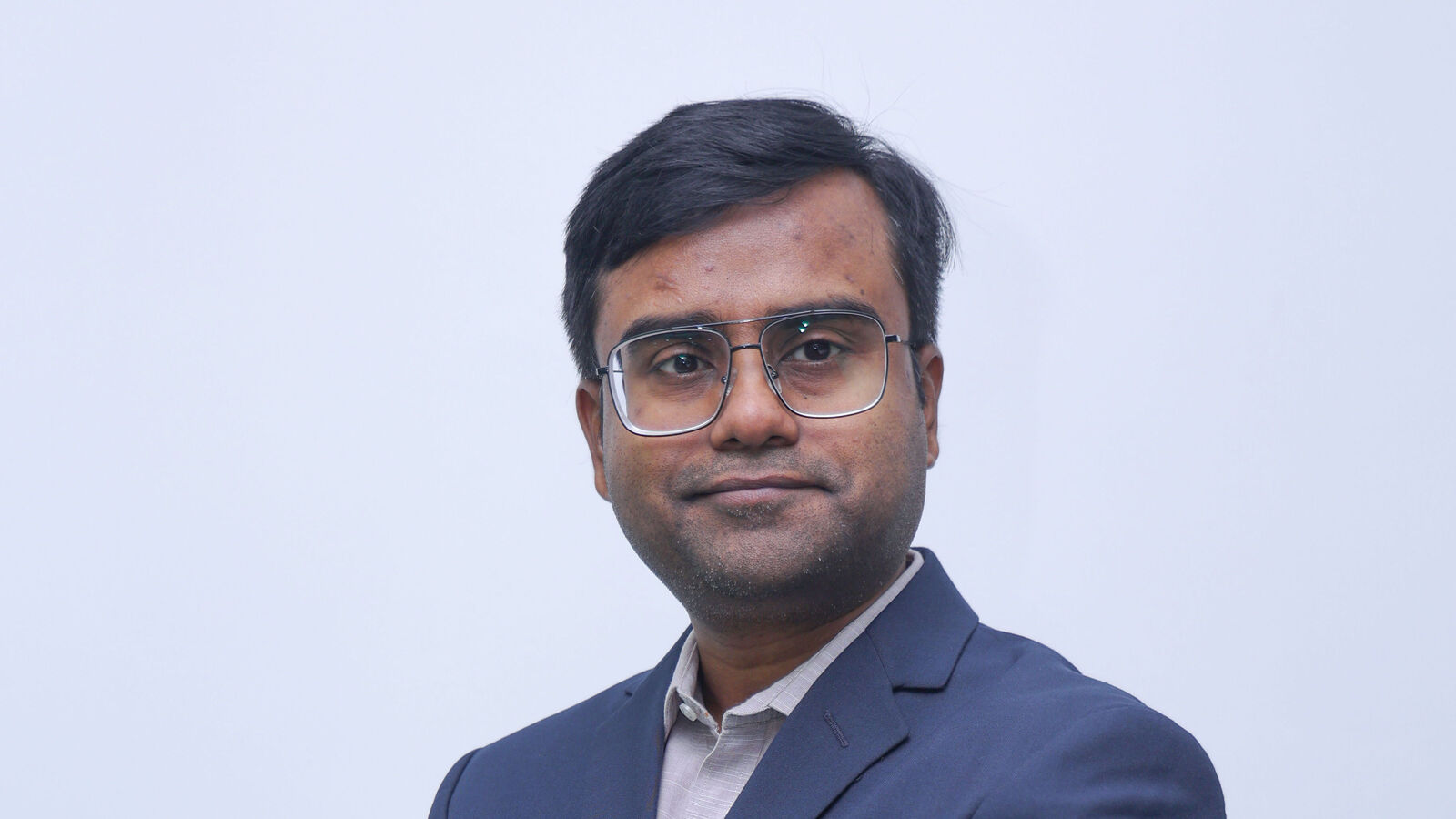 F&amp;O Strategy: Bharti Hexacom to Asian Paints — Rupak De suggests buy or sell strategy for THESE stocks on Tuesday